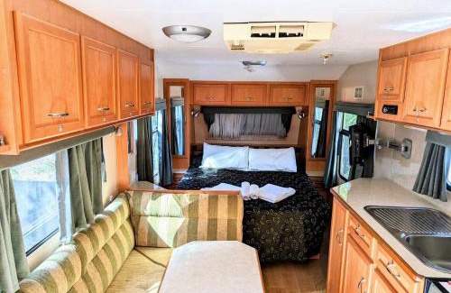 Emerald House | Cypress Caravan Stay