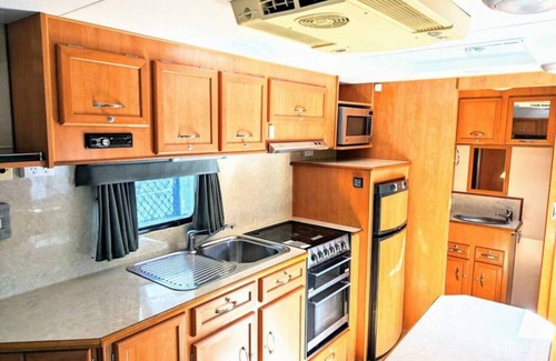 Emerald House | Cypress Caravan Stay