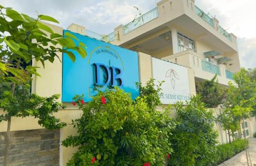 Agra House | Dá Bungalow - A Vacation Abode