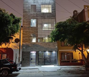 Monserrate House | D' Barrig