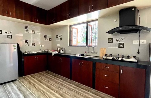 Sernabatim House | D' Souza Hoilday Home [Home Stay]