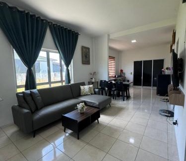 Kuching Villa | D'Villa A&A