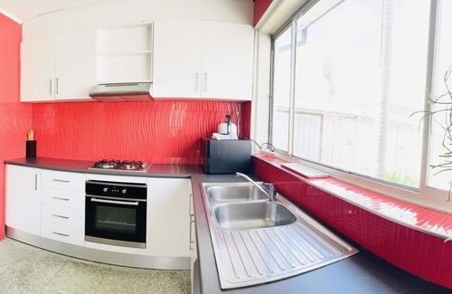 Broadmeadows House | D122 Lovely London Home