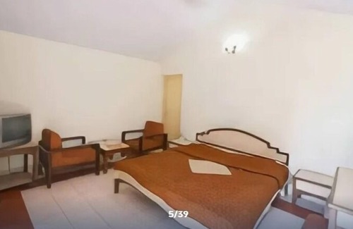 Palwal Hotel | Dabchick Tourist Resort