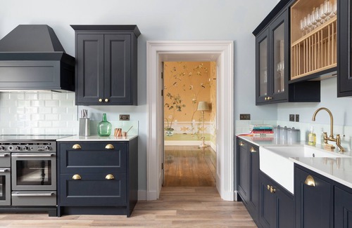 Thornhill House | Dabton House