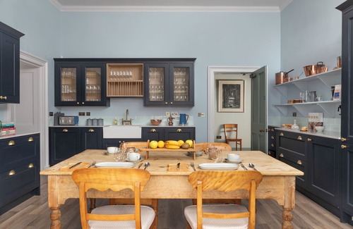 Thornhill House | Dabton House