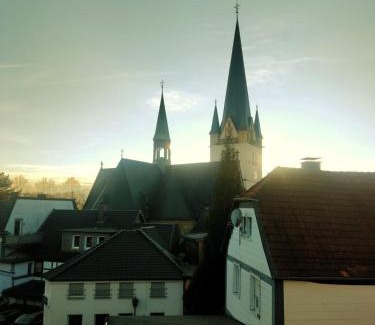 Menden Apartment | Dachgeschosswohnung mit Klimaanlage in bester Lage