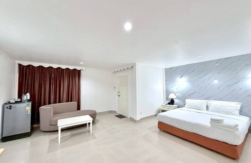 Lop Buri Hotel | DadD Resort by Lopburi Inn Resort