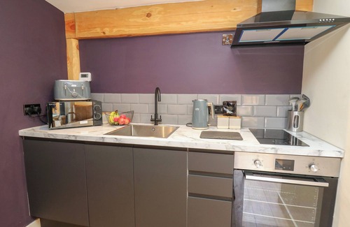 Kingswood Cottage | Daffodil