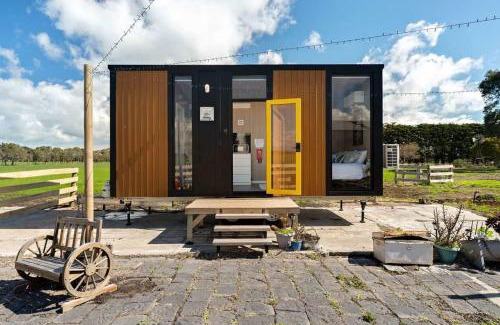 Bookaar House | Dairy Escape by Tiny Away