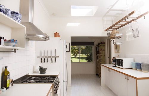 Badger Creek Cottage | Dairy House @ Harvest Farm - Idyllic cottage surrounded with mountain views.