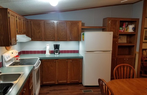 Byrdstown House | Dale Hollow Lake getaway tucked in the woods, one minute from the lake!