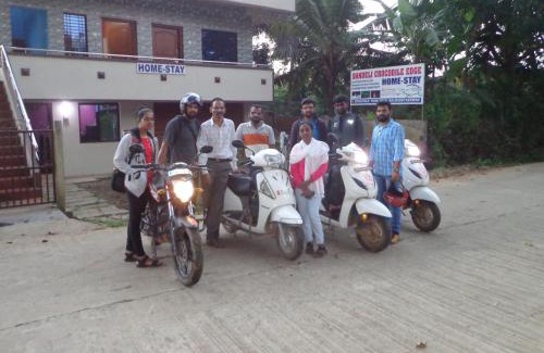 Dandeli House | DANDELI CROCODILE EDGE HOME STAY