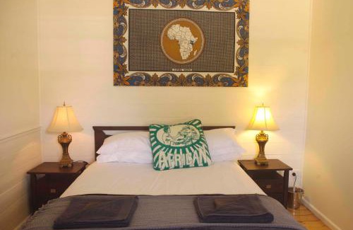 Kyneton House | Darcy's Cottage on Piper