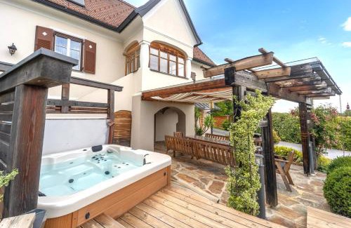 Eibiswald Villa | das "Ferienhaus Eibiswald" Landhaus Refugium im Schilcherland - Sauna und Spa