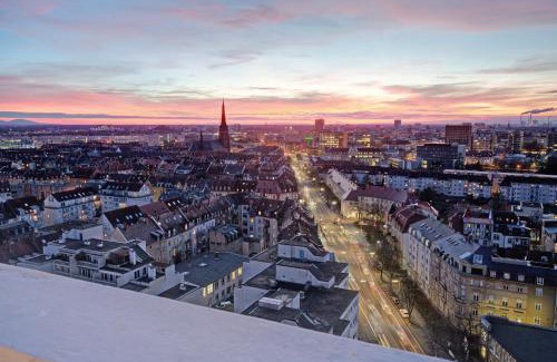 Oststadt Apartment | Das Penthouse - Jacuzzi - BBQ - Dachterrasse