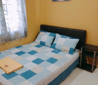 Kampung Balai Besar House | Davallia Homestay