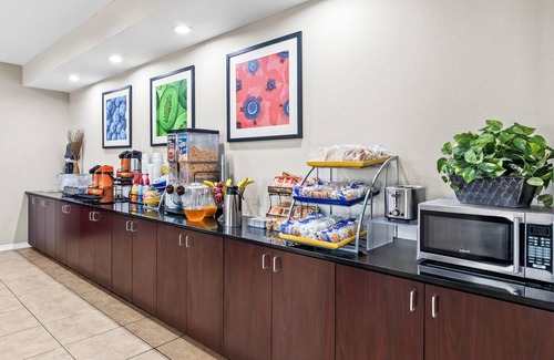 Rockdale Hotel | Days Inn by Wyndham Rockdale Texas