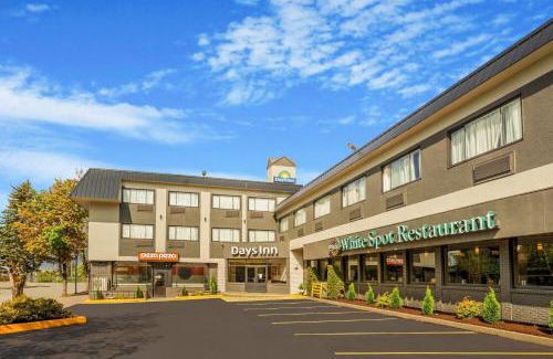 Terrace Hotel | Days Inn by Wyndham Terrace