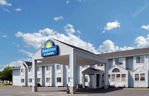 Airway Heights Hotel | Days Inn & Suites by Wyndham Spokane Airport Airway Heights