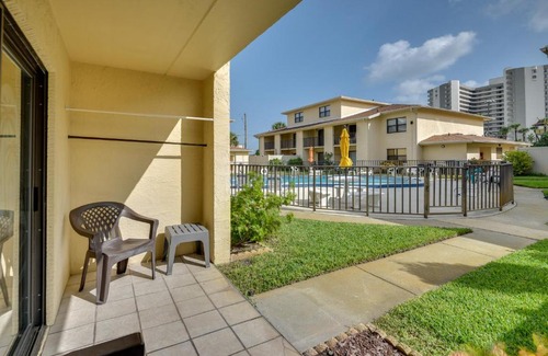 Daytona Beach Apartment | Daytona Beach Shores Condo Rental Walk to Beach!
