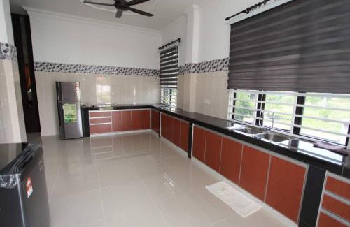 Kampung Tanjung Mas Villa | Dca villa homestay