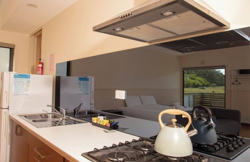 Cape Otway Cabin | DE 2 - Deluxe Open Plan Cabin