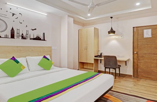 Kakinada Hotel | DE CROWN LUXURY HOTEL