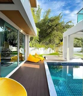 Nong Chaeng Villa | De Flourishing Hill Pool Villa , Cha Am