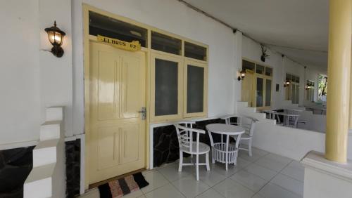 Sidomulyo House | De Karanganjar Inn