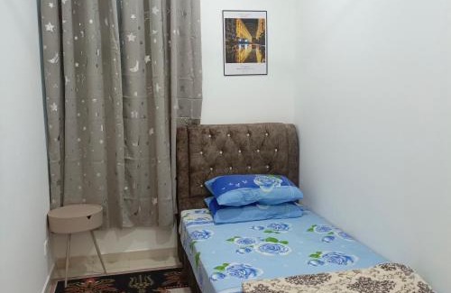 Kampung Jelatang House | De'QE Homestay