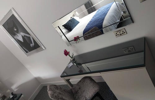 Kirkcaldy Hotel | Dean Park Hotel