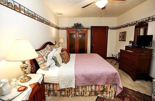 McClellandtown Bed & Breakfast | Deer Creek Winery at Watson Estate