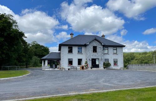 Cahir Bed & Breakfast | Deerbrook House B&B
