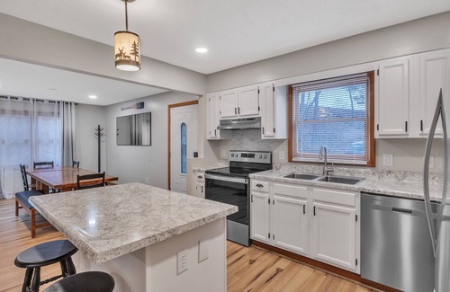 La Follette House | Deerfield Hideaway At Old Smokey 5 Bedroom Home