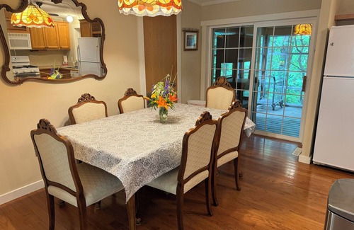 Union Pier House | Deerpath Cottage-30 Acres with Indoor Pool, Farm, Kayaking, Trails, by Beach!