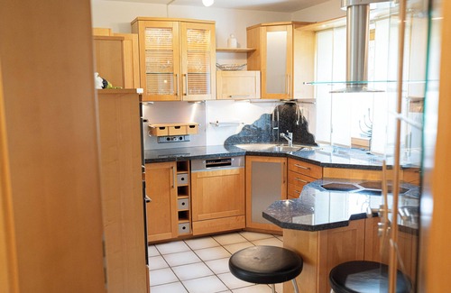 Ahorntal House | Dein Ferienhaus in der Fränkischen Schweiz - mit Sauna, Außenpool und Grillhütte