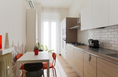 Ponte Seveso Apartment | Della Corte House - Elegant Apart Central Station