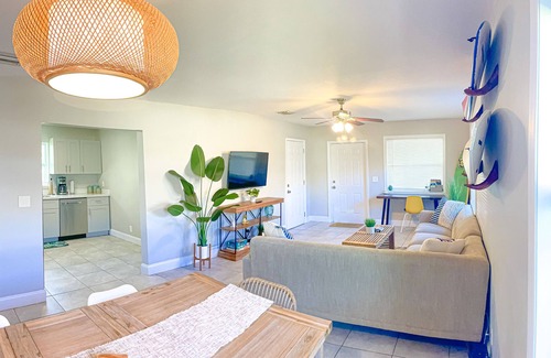 Delray Beach House | Delray Surf Shack- 4BD, Pet Friendly, Close to Downtown & Beach