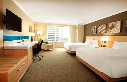 Downtown London Hotel | Delta Hotels by Marriott London Armouries