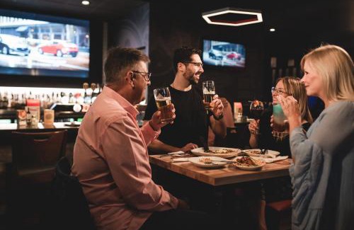 Jonquiere Hotel | Delta Hotels by Marriott Saguenay Conference Centre