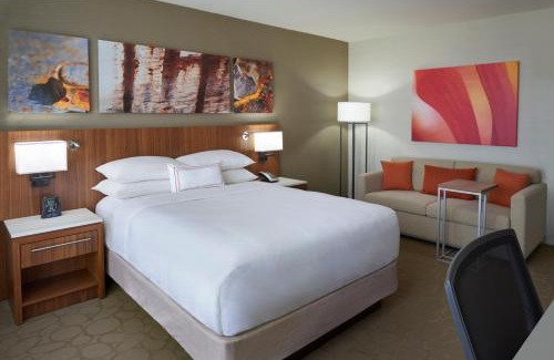 Etobicoke Hotel | Delta Hotels by Marriott Toronto Airport & Conference Centre