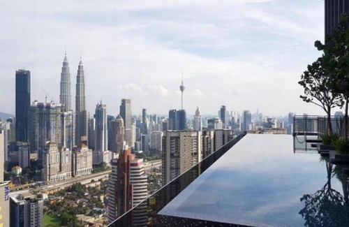 Kampung Datuk Keramat Apartment | Deluxe King Suite with Twin Tower View 15