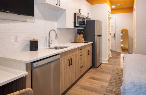 12 South Apartment | Deluxe Queen | The Gilmore Hotel by AvantStay