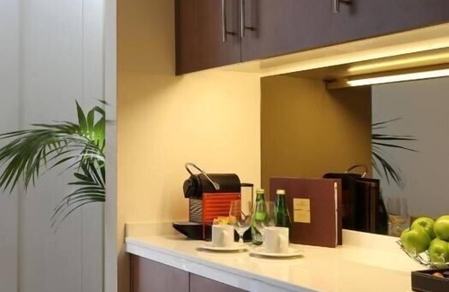 Al Sufouh 1 Apartment | Deluxe Room Near Carrefour Supermarket by E R