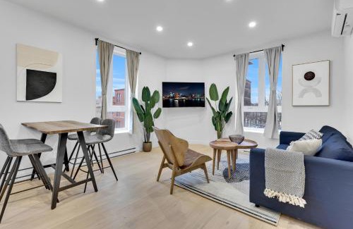 Southwest Apartment | Deluxe Suites Downtown Montreal