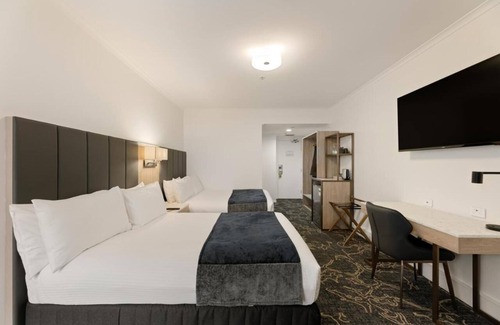 Spring Hill Hotel | Deluxe Twin Room CBD Brisbane