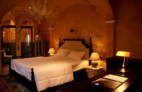 Van Mieu Hotel | DEMO Inn & Ine - Poetic Studio Stay