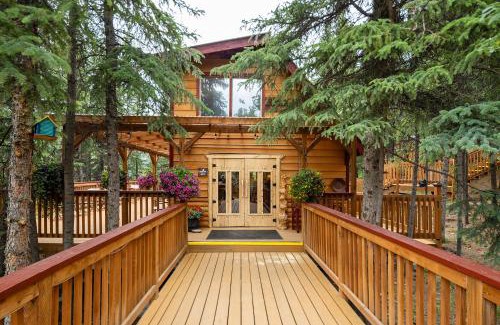 Denali Resort | Denali Crow's Nest Cabins