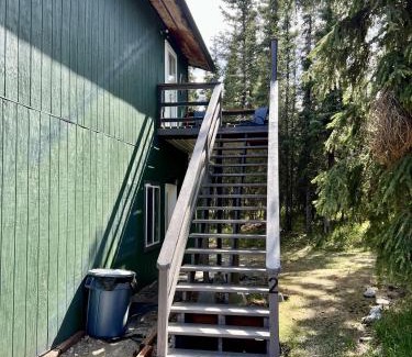 Healy House | Denali National Park 2 King Bedroom Hideaway with Amazing Views